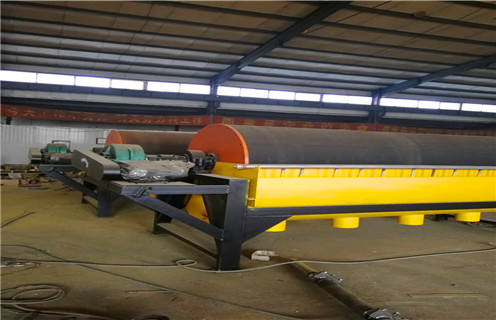 磁選機(jī),磁選機(jī)將會(huì)在更多的領(lǐng)域得以運(yùn)用基礎(chǔ)性產(chǎn)業(yè)!_鐵礦磁選機(jī)將會(huì)在更多的領(lǐng)域得以運(yùn)用基礎(chǔ)性產(chǎn)業(yè)!磁場(chǎng)一般為多少_磁塊如何排列 磁選機(jī),磁選機(jī)將會(huì)在更多的領(lǐng)域得以運(yùn)用基礎(chǔ)性產(chǎn)業(yè)!_鐵礦磁選機(jī)將會(huì)在更多的領(lǐng)域得以運(yùn)用基礎(chǔ)性產(chǎn)業(yè)!磁場(chǎng)一般為多少_磁塊如何排列