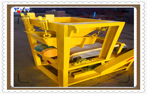 石英砂磁選機,石英砂磁選機采取什么樣的淘汰標準_結構原理圖_石英砂磁選機采取什么樣的淘汰標準能選三氧化二鐵嗎 石英砂磁選機,石英砂磁選機采取什么樣的淘汰標準_結構原理圖_石英砂磁選機采取什么樣的淘汰標準能選三氧化二鐵嗎