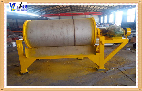 干式磁選機(jī)，錳礦干式磁選機(jī)提升性能更加方便使用_錳礦干式磁選機(jī)提升性能更加方便使用發(fā)展工作視頻皮帶及結(jié)構(gòu)價(jià)格
