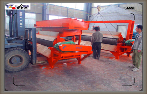 滾筒磁選機(jī),科技推動(dòng)滾筒磁選機(jī)全新突破發(fā)展,科技推動(dòng)滾筒磁選機(jī)全新突破發(fā)展,磁場(chǎng)一般為多少_磁塊如何排列 滾筒磁選機(jī),科技推動(dòng)滾筒磁選機(jī)全新突破發(fā)展,科技推動(dòng)滾筒磁選機(jī)全新突破發(fā)展,磁場(chǎng)一般為多少_磁塊如何排列